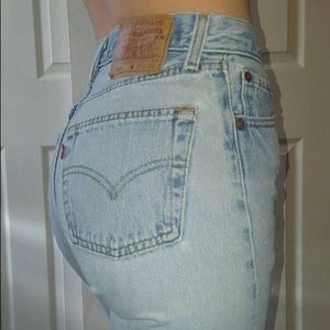 LEVI | JEANS (light wash) SOLD!!!!